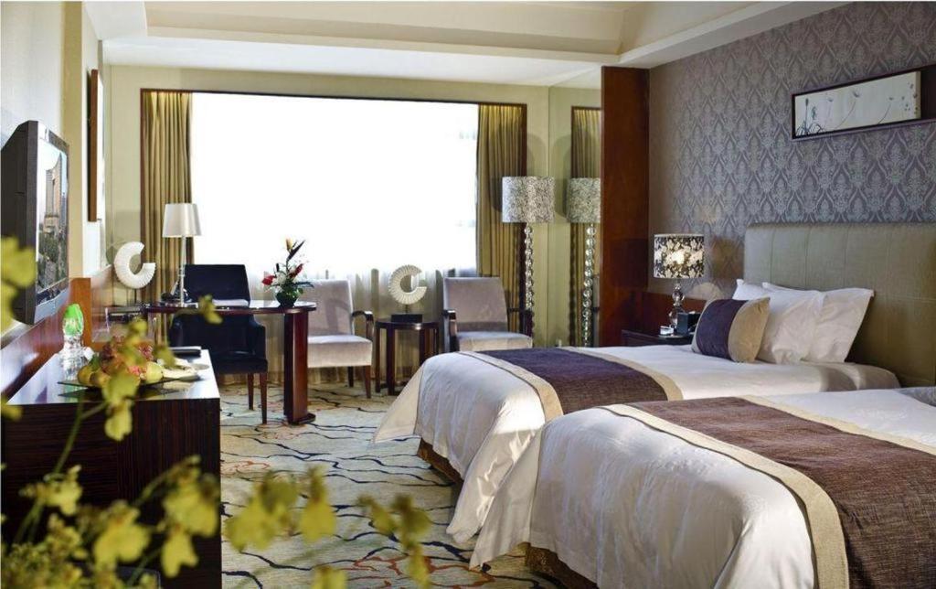 Eurasia International Hotel Dongguan  Exterior foto